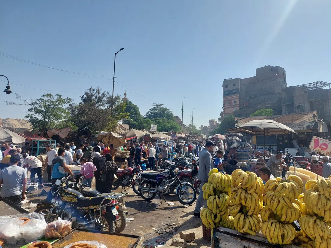 Souq El Gomaa (Vrijdagmarkt, onder de El Tonsi-brug), Caïro